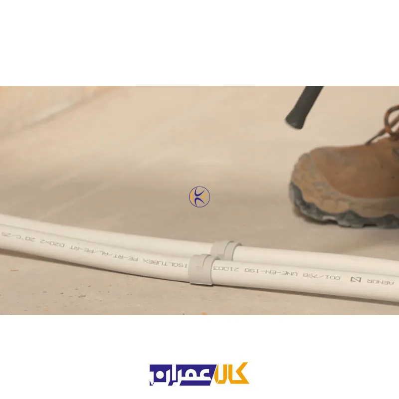 بست لوله پلاستیکی